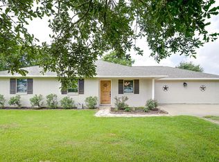 11340 Zamanek Rd, Needville, TX 77461