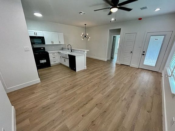 5th image of 7205 Tippett St #A
