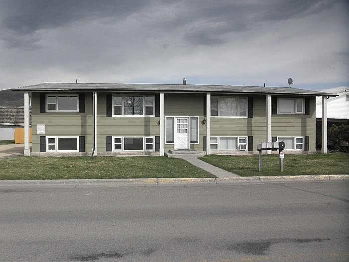 1st image of 3210 Stephens Ave APT 1