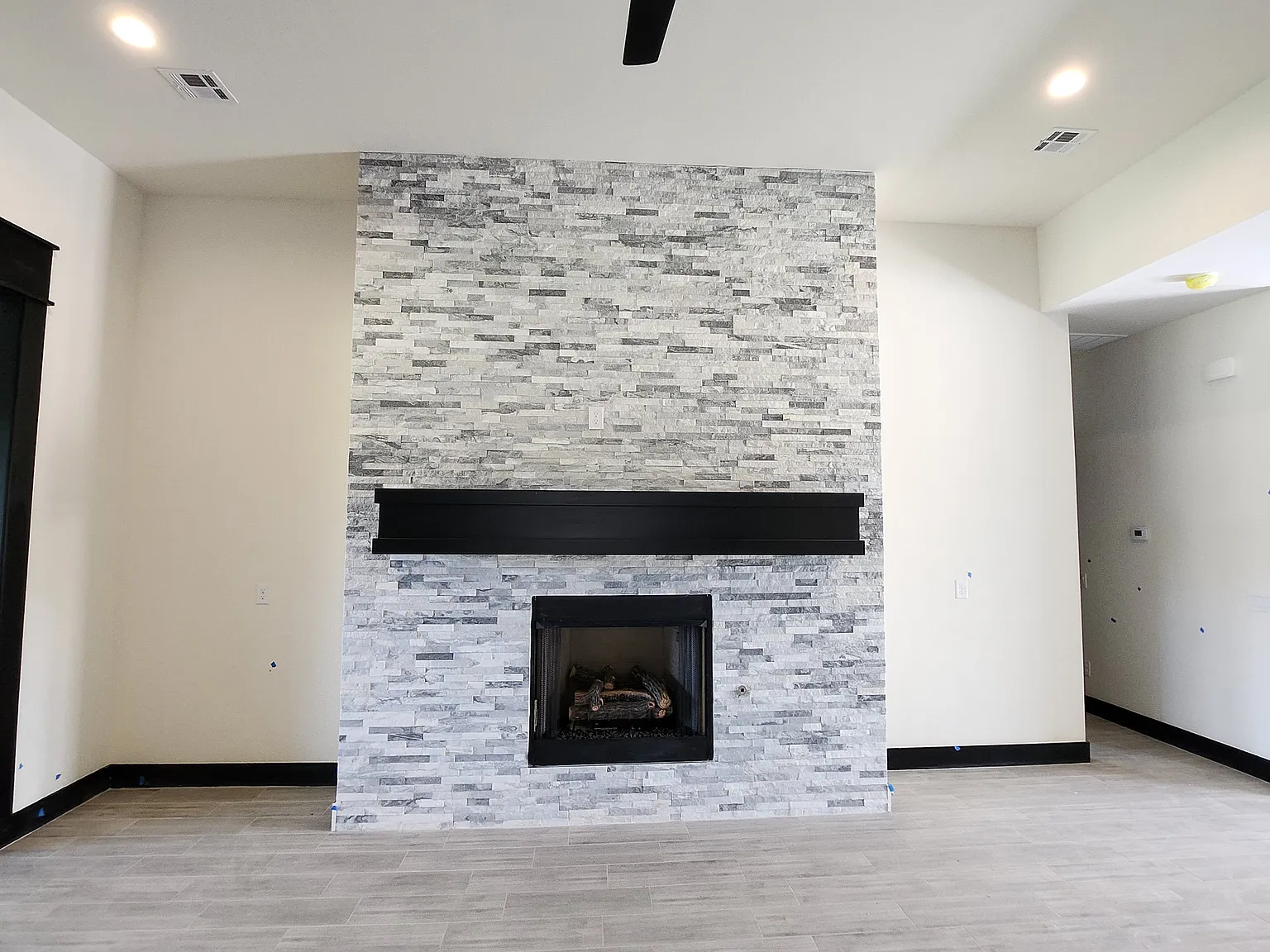 5 bed, 2915 sqft, $2,895 — Photo 4