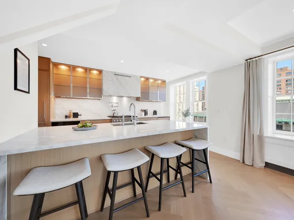 360 Central Park West image 5 of 16