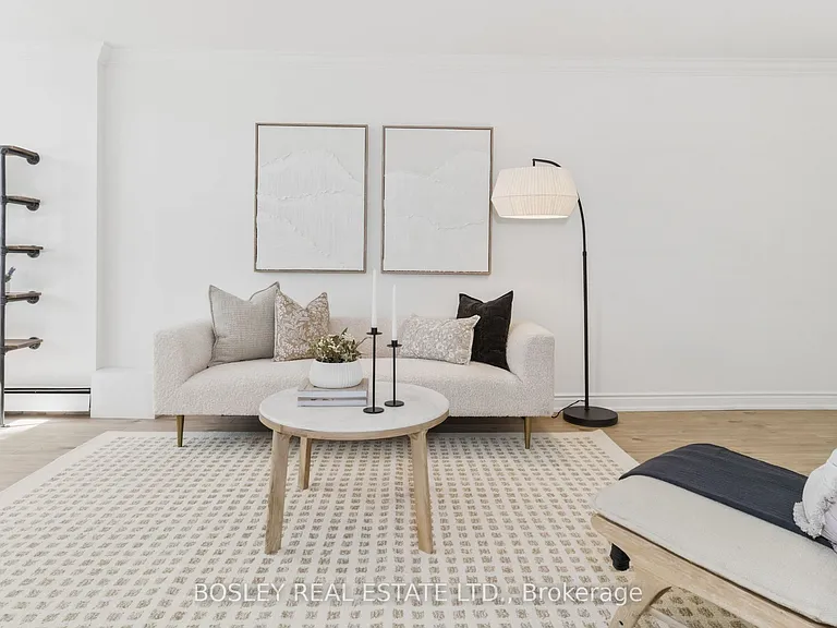 335 Lonsdale Rd #210 — Photo 3