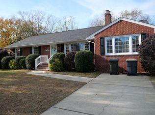 8 Terrace Dr, Poquoson, VA 23662