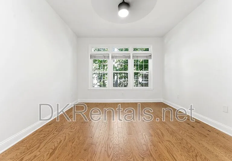 220 Renaissance Pkwy NE #2111 — Photo 22