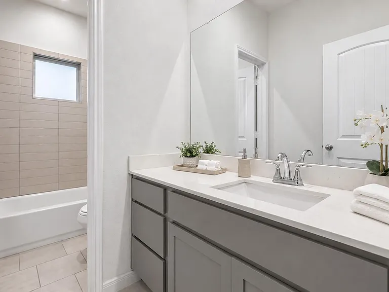8018 Fijian Cypress Dr — Photo 24