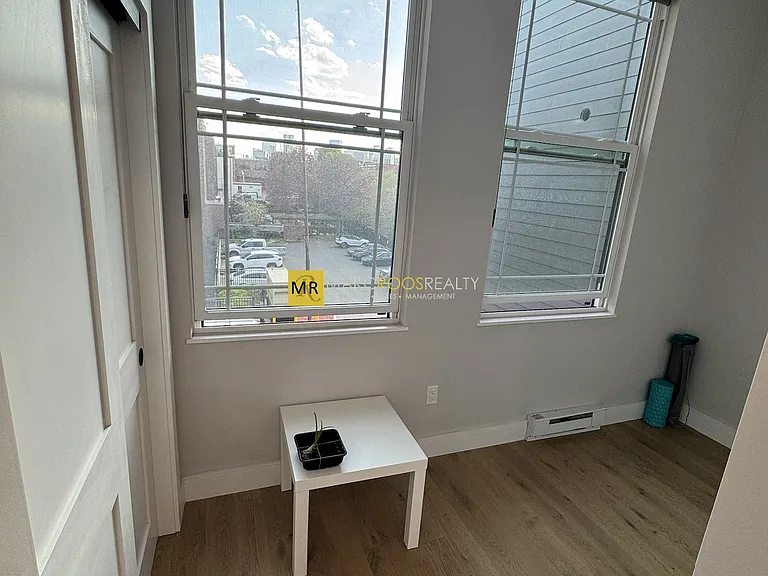 167 Maverick St #2 — Photo 13