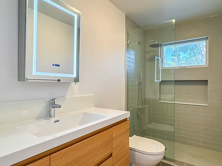 946 Lucile Ave — Photo 22