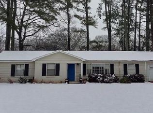 2216 College St SE, Decatur, AL 35601