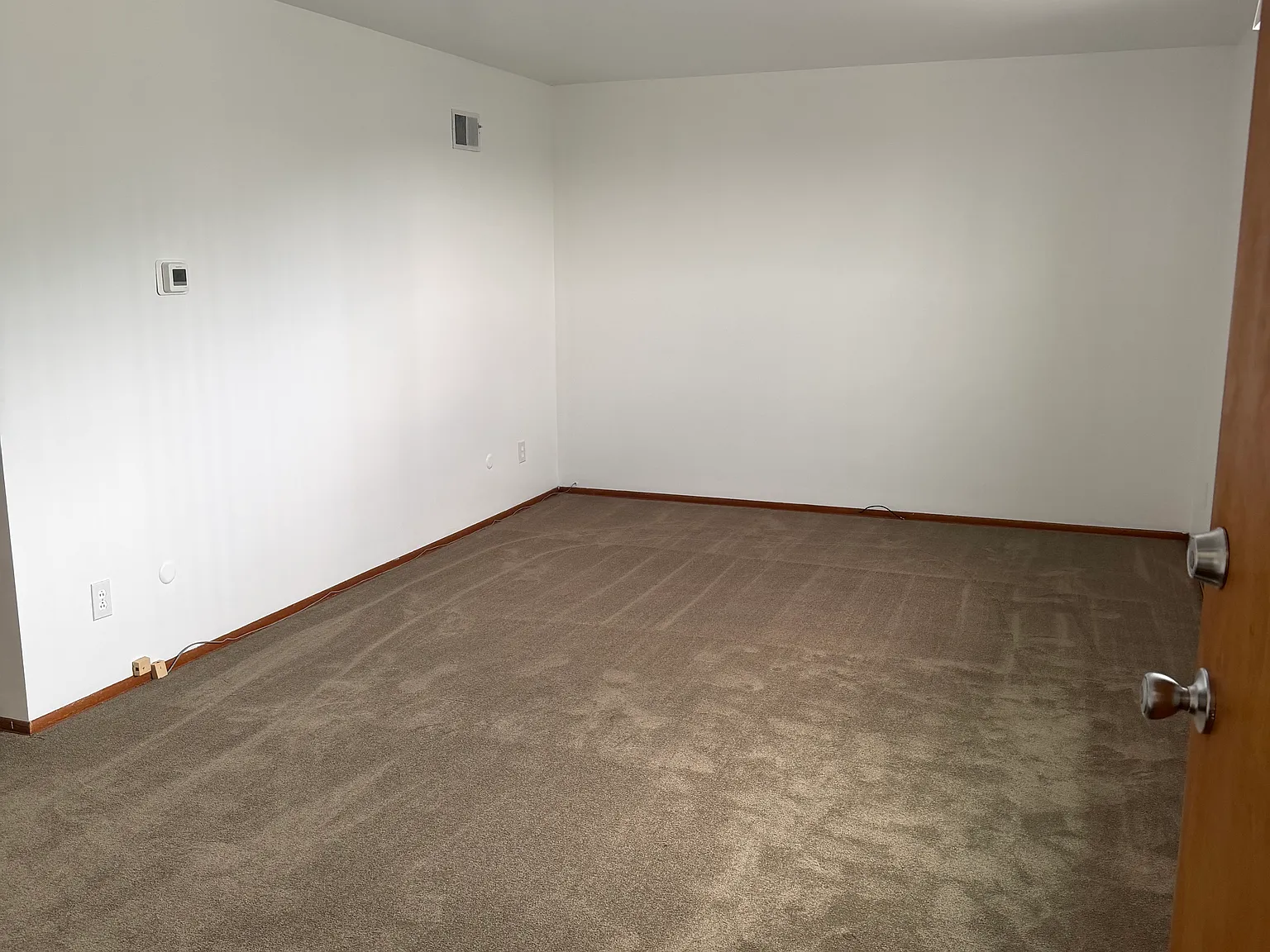 1313 Pine Hollow Rd — Photo 3