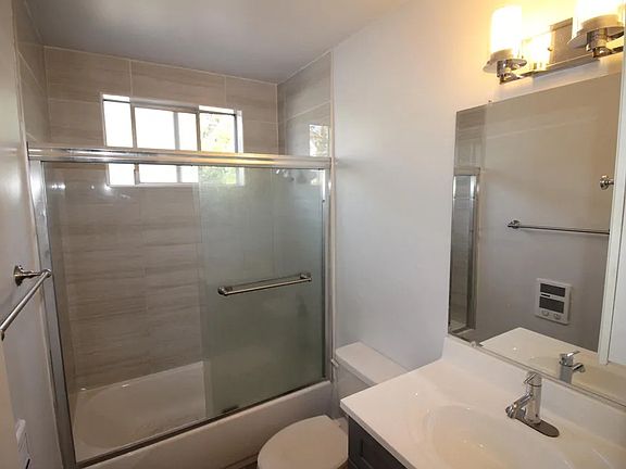 3rd image of 750 N Hayworth Ave APT 18