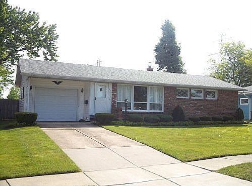 1st image of 479 Evergreen Dr
