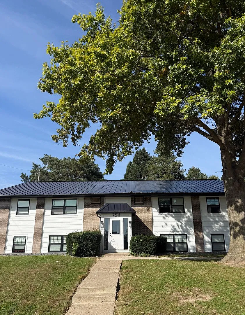 7511 Dennis Drive — Photo 1
