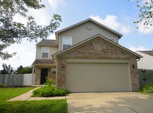 10683 Summerwood Ln, Fishers, IN 46038