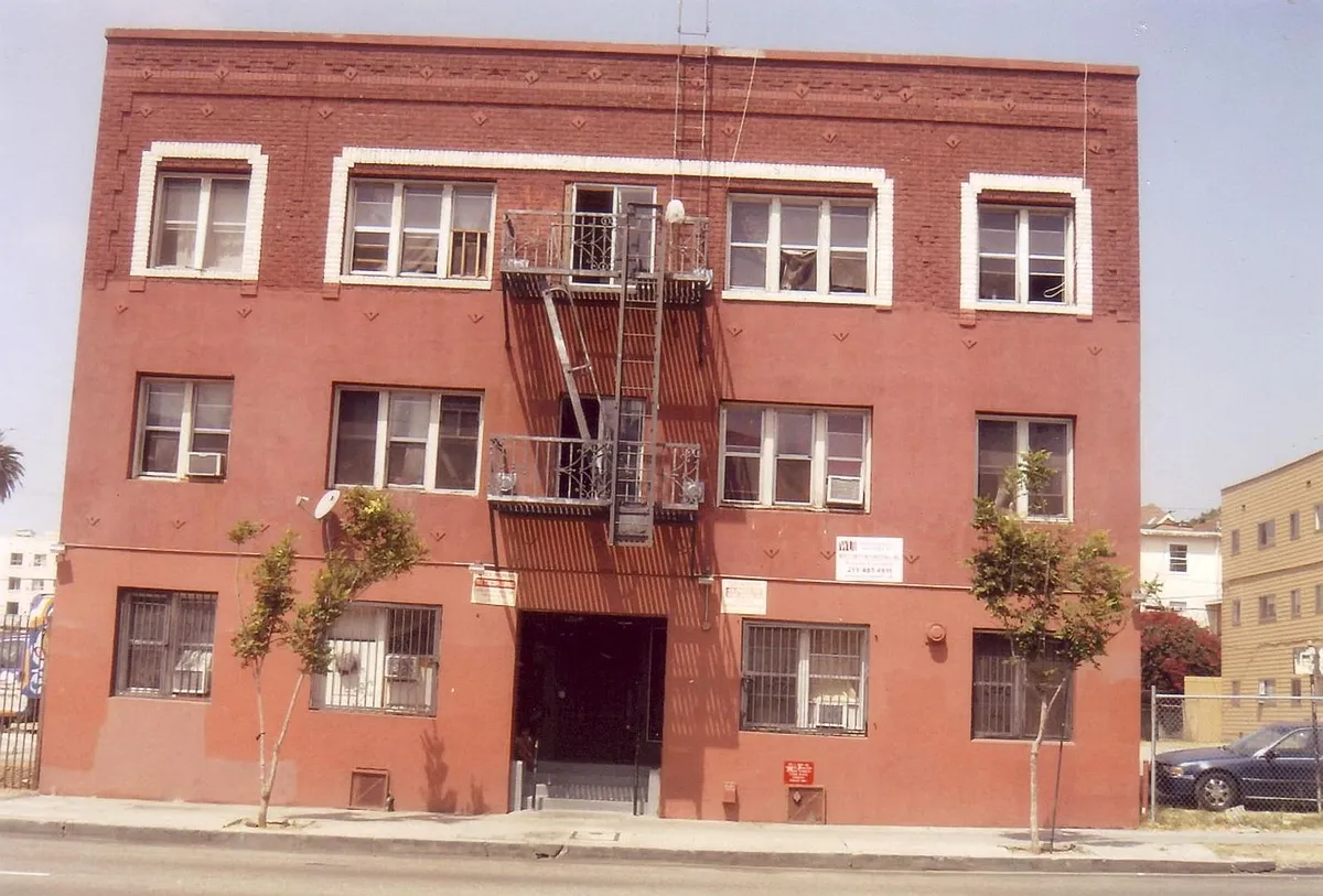 Building Photo - 823 UNION APTS