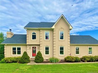 5131 Butner Dr, Hickory, NC 28602