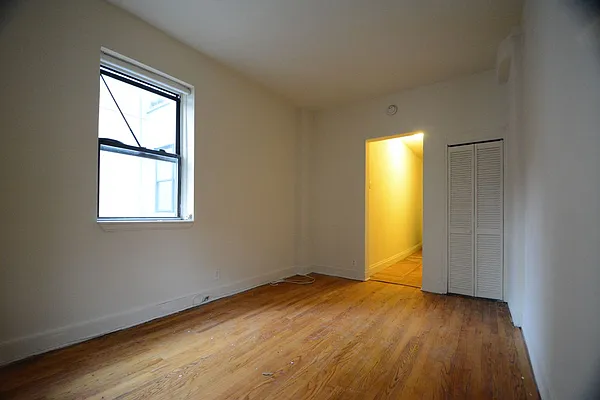 Rented by Cooper & Cooper Real Estate | media 11