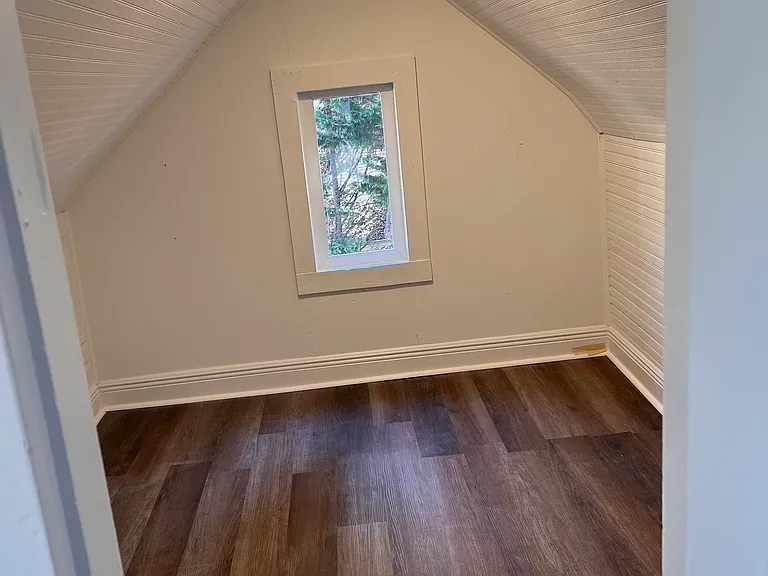 631 N Mulberry St — Photo 20