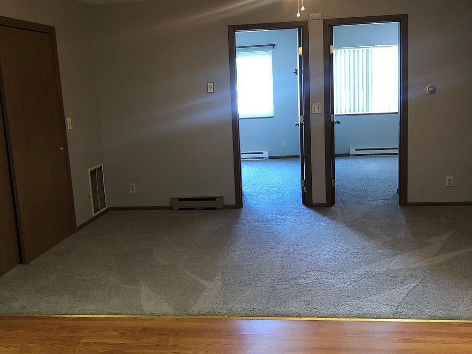 1st image of 103 N Kinzie Ave