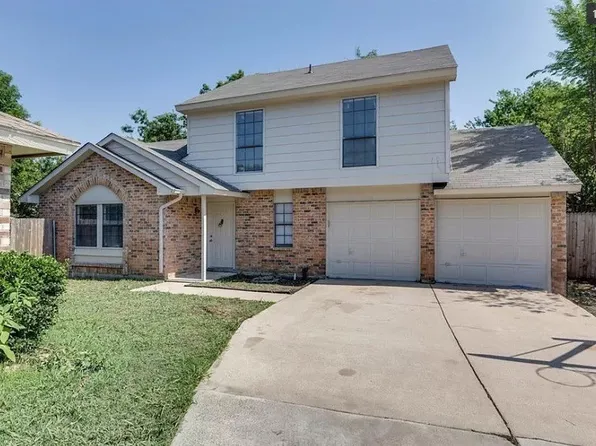 6768 Dandelion Dr, Fort Worth, TX 76137