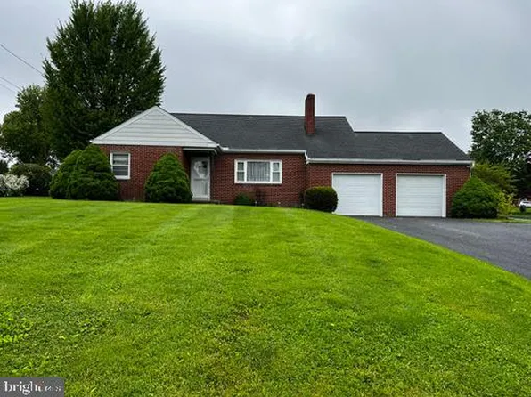 213 E Penn Grant Rd, Willow Street, PA 17584