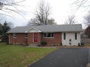 3240 Manor Dr, Youngstown, NY 14174