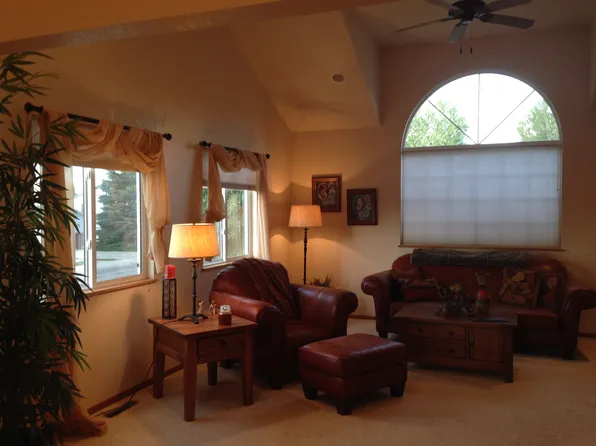 368 Del St, Lander, WY 82520