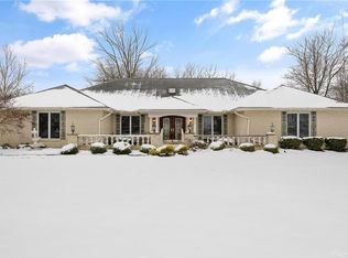 925 Armstrong Rd, Fairborn, OH 45324