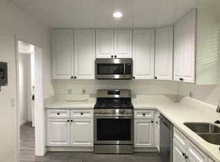 1330 N Sweetzer Ave APT 101, West Hollywood, CA 90069
