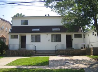 70 Hickory Rd #B, Port Washington, NY 11050