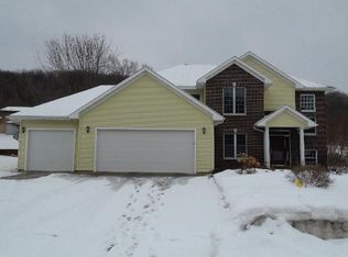 2443 Langsdorf Ave, Red Wing, MN 55066