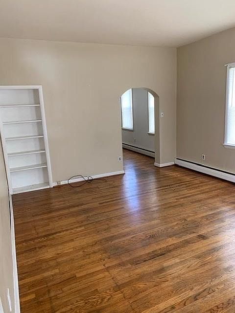 2nd image of 19 W Big Spring Ave