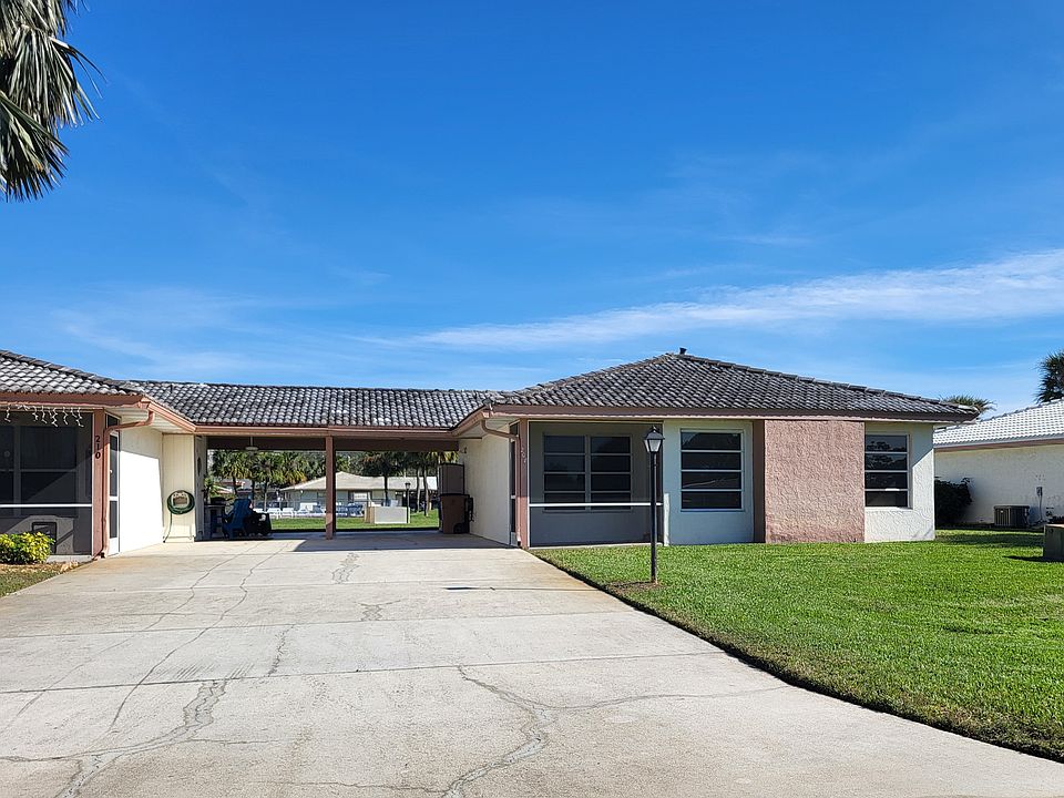 1st image of 208 Oakmont Pkwy #17