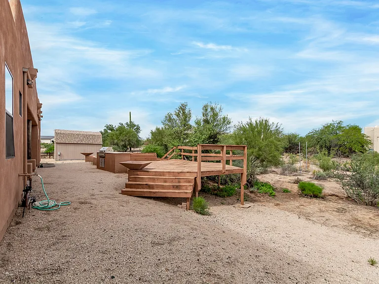 16663 E Barwick Dr — Photo 3