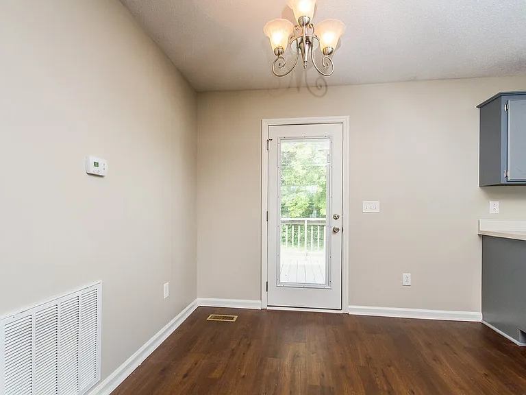1103 Jerico Rd — Photo 4