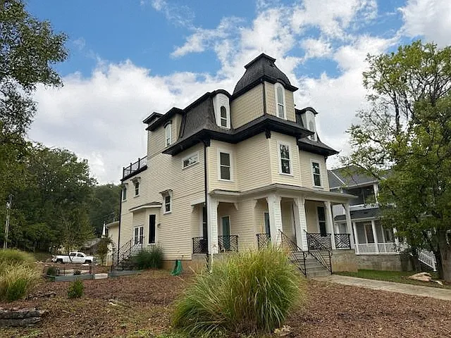 1205 Kiefer Creek Rd — Photo 1