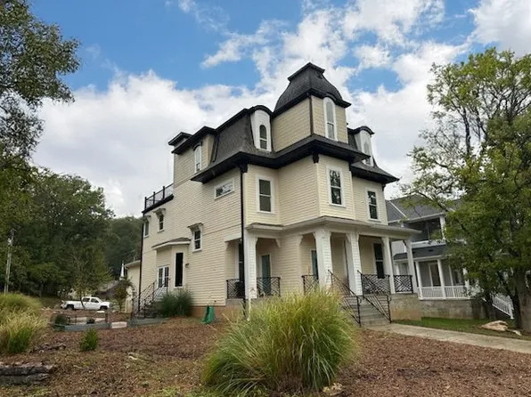 1205 Kiefer Creek Rd, Ballwin, MO 63021