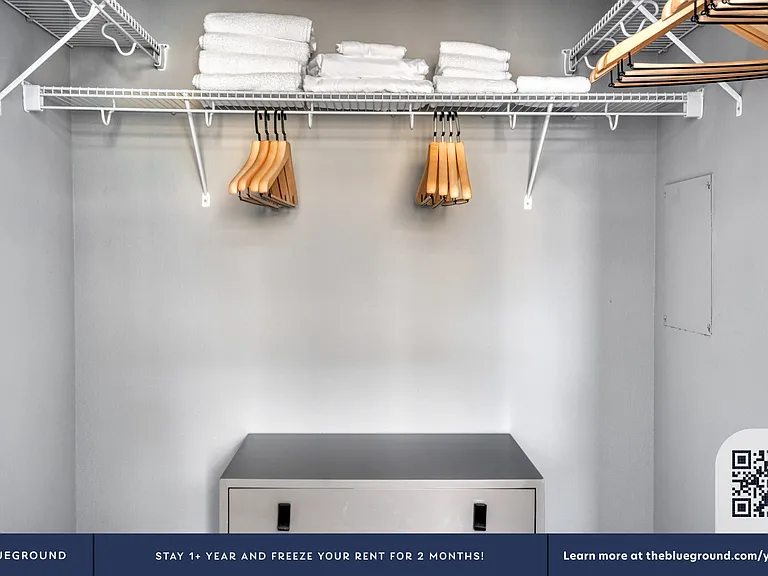 Walk-in Closet