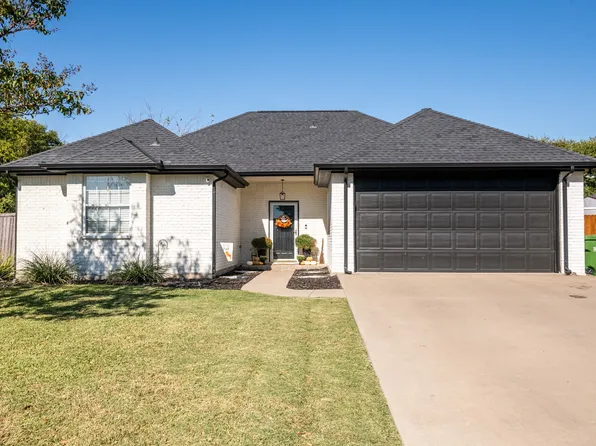 603 Chad St, Italy, TX 76651
