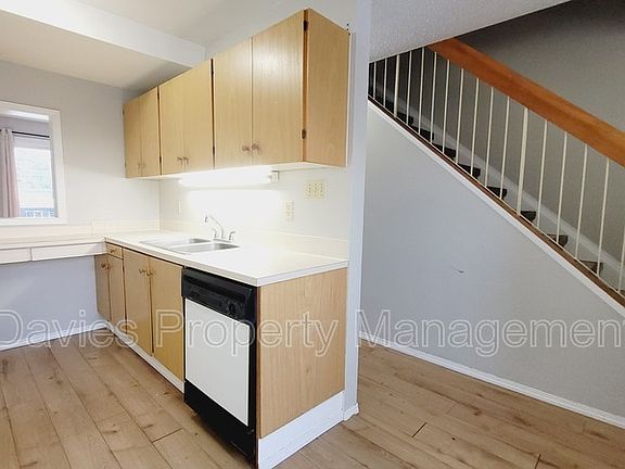 4th image of 12080 25th Ave NW