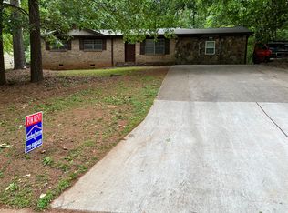 2281 Chestnut Log Loop, Lithia Springs, GA 30122