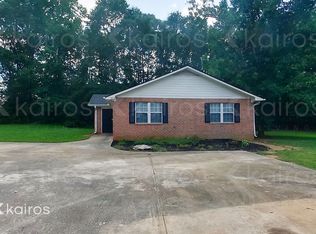 151 Beaver Pointe Dr, Winterville, GA 30683