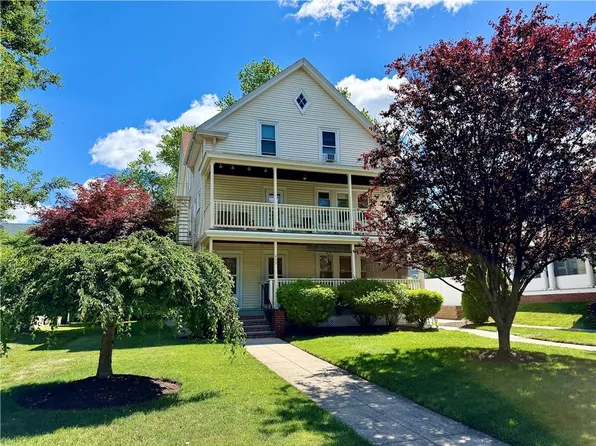 415 Harris Ave, Woonsocket, RI 02895