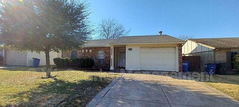 1st image of 544 Cumberland Dr
