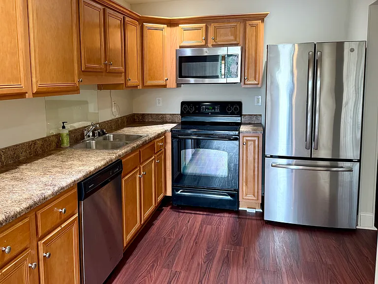 4369 Sullivan St #B — Photo 2