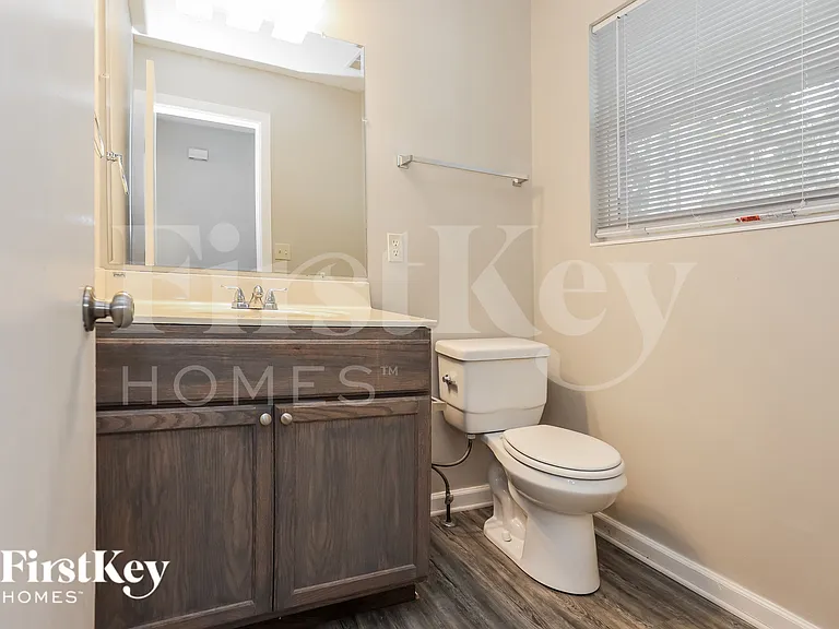 5712 Clemens Dr — Photo 16