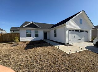 209 Cooper Ln, Calhoun, GA 30701