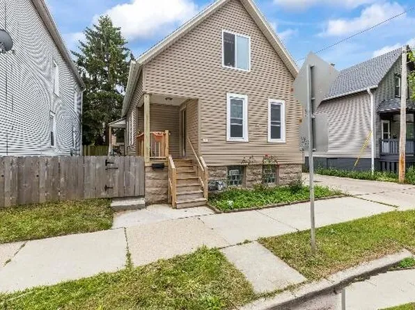 621 E Wright St, Milwaukee, WI 53212