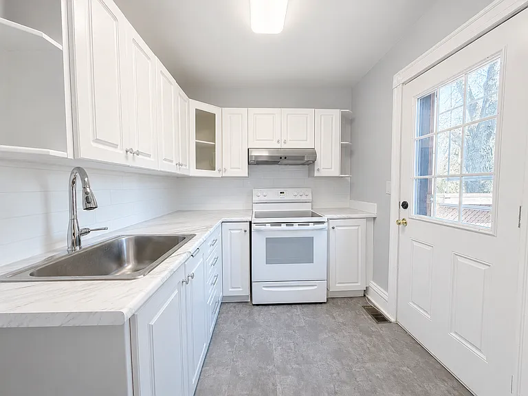 93 Grant Ave #2 — Photo 9