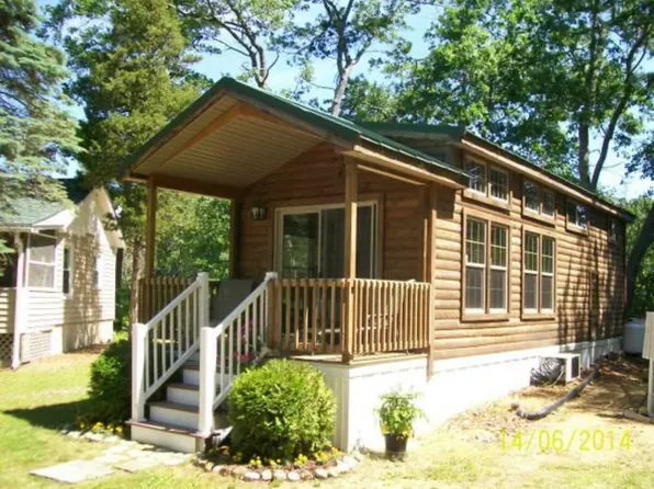 22 Islanda Ct, East Lyme, CT 06333