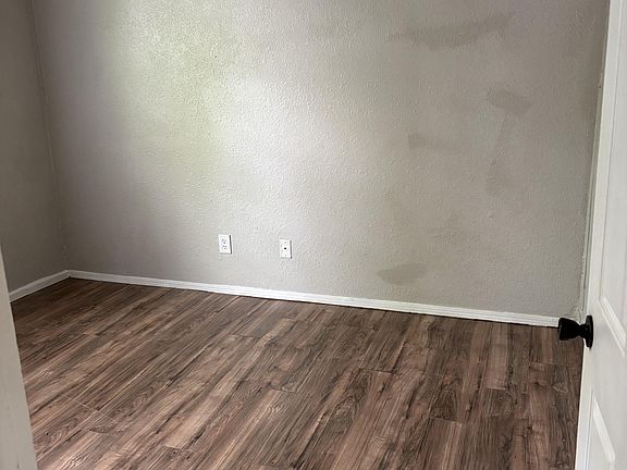 5th image of 1207 E Main St